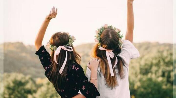 विवश's image