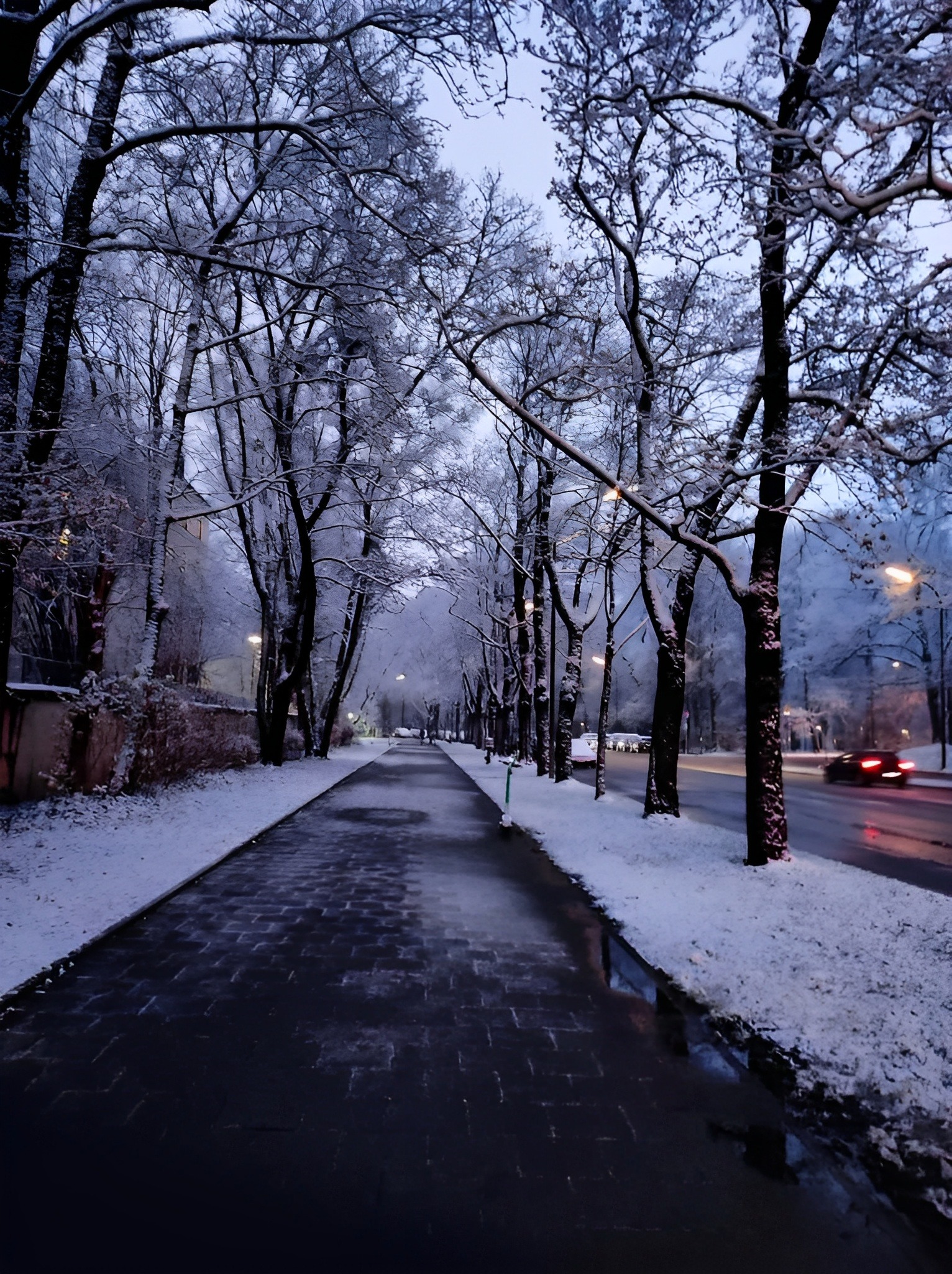 डर डायन बनकर आ रहा है's image