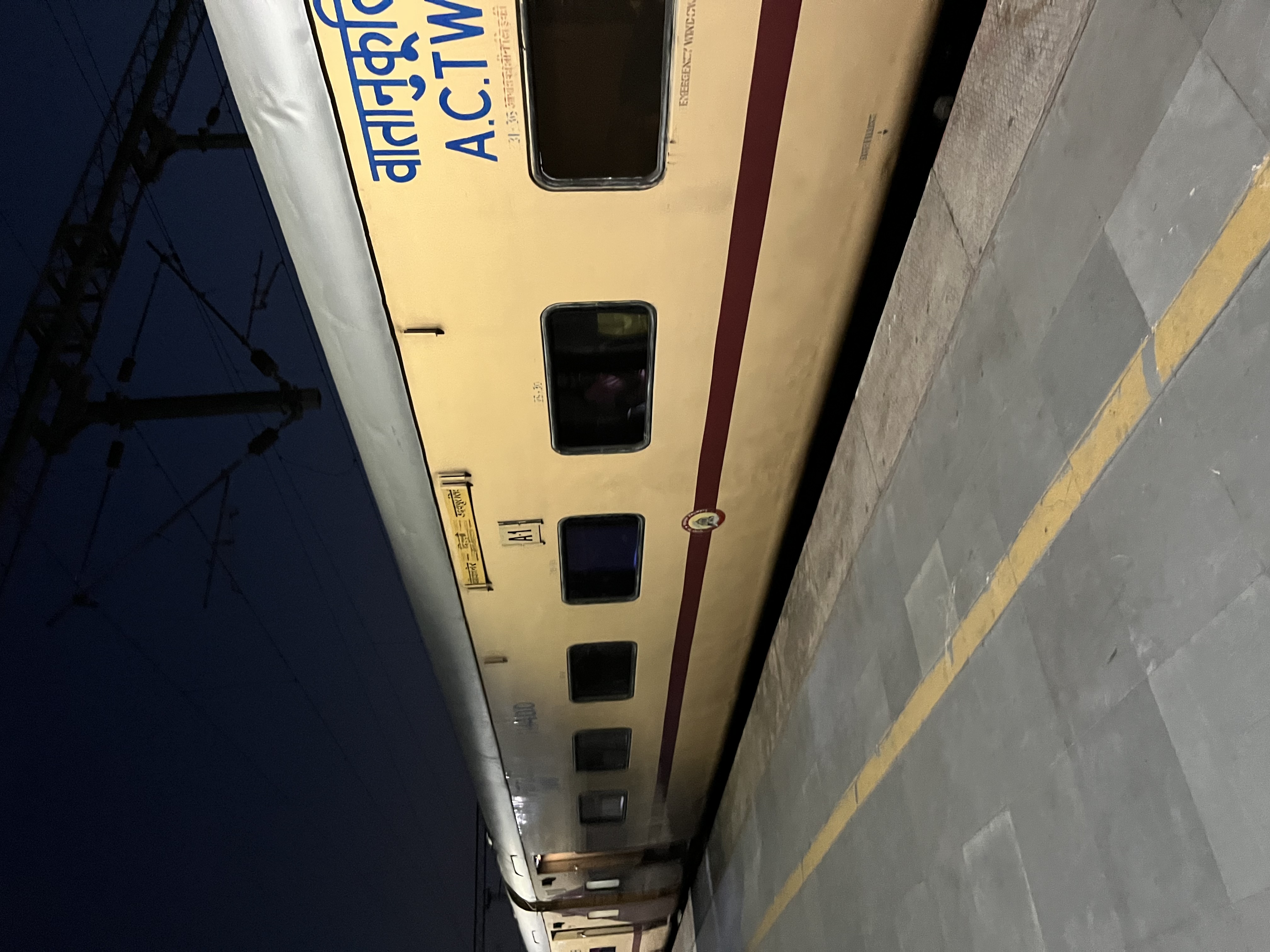 दर्द's image