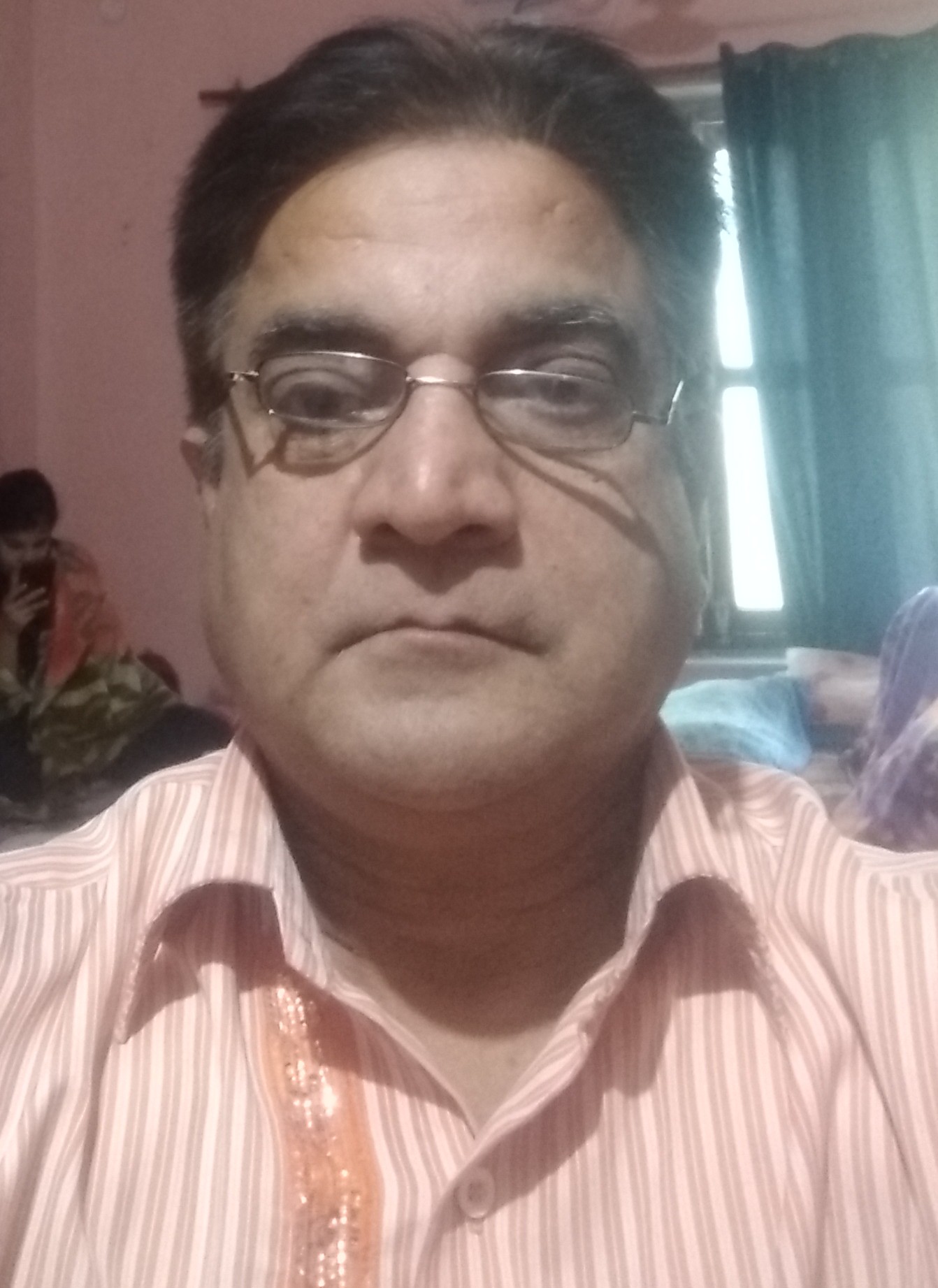 सियासत की बयार
