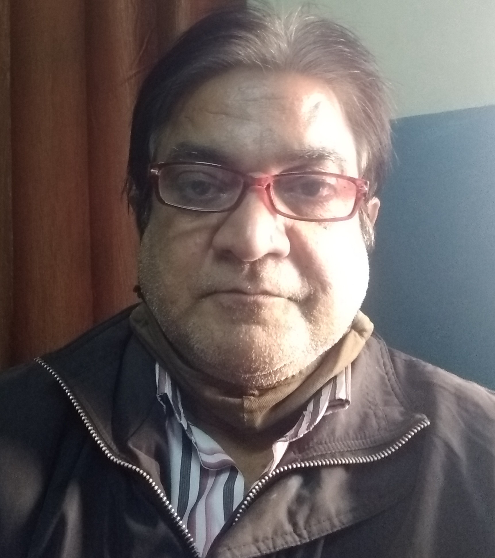 झूठ की मशीन