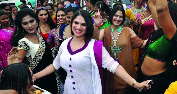 "किन्नर"