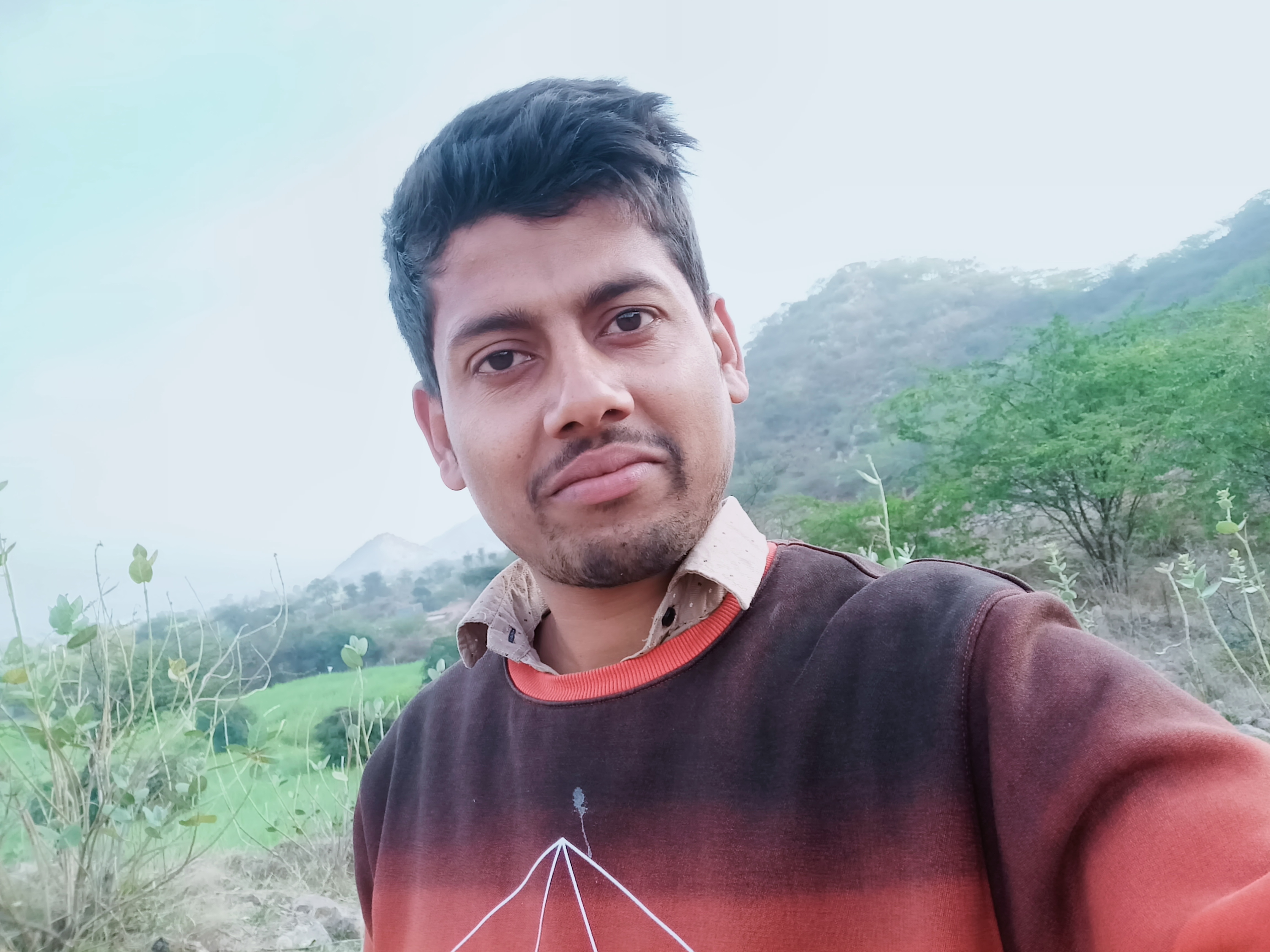 kuchh shayariyan jo ghazal nahin ban payin's image