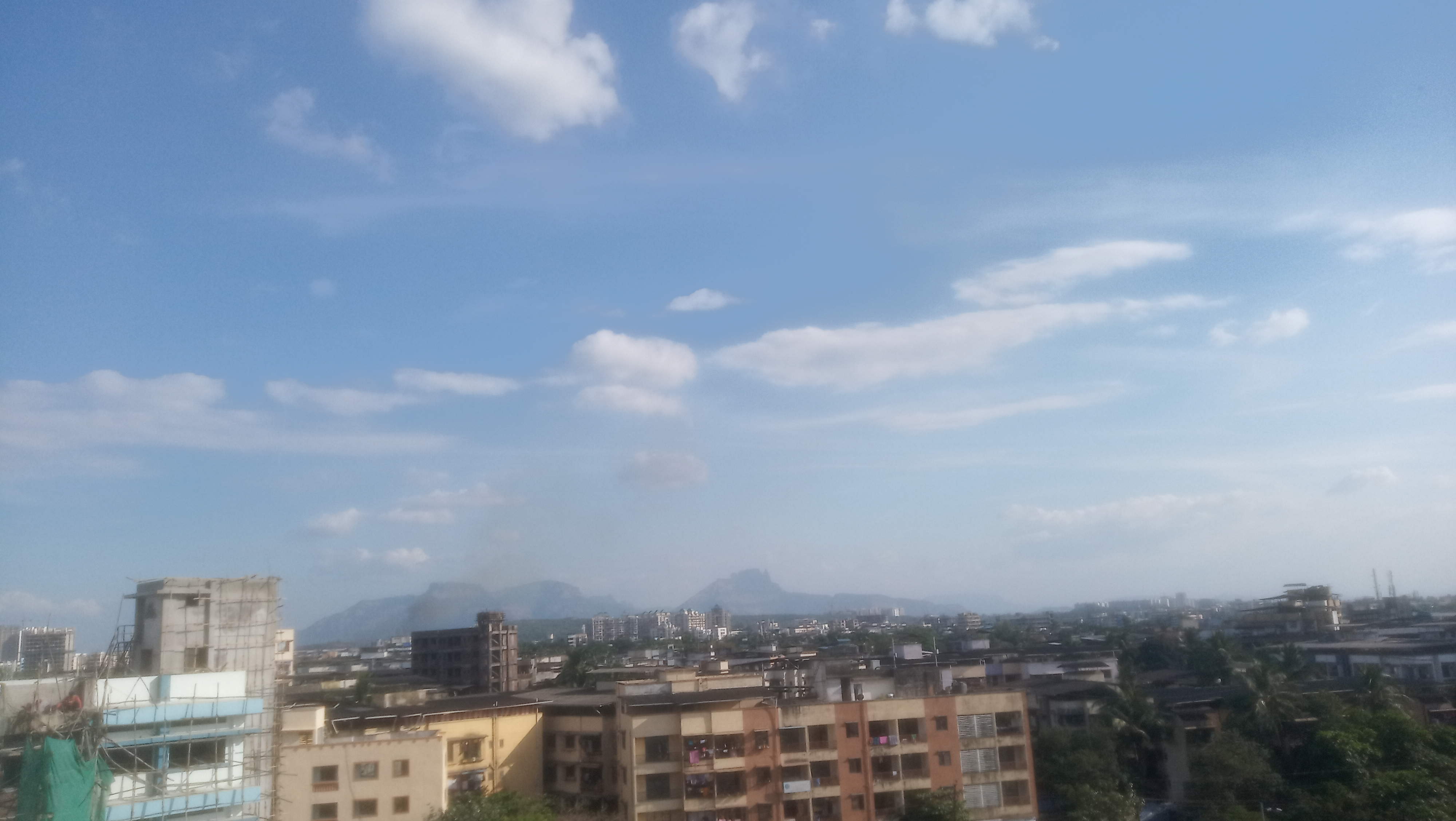 ख्वाबों ने चिट्ठी लिखी है's image