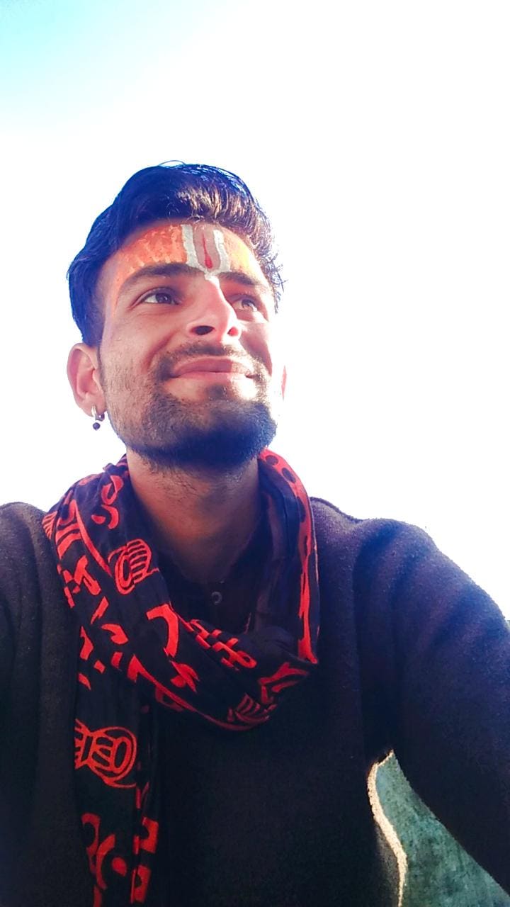 गरीब थे जो आश़िक गुमनाम हो गये's image