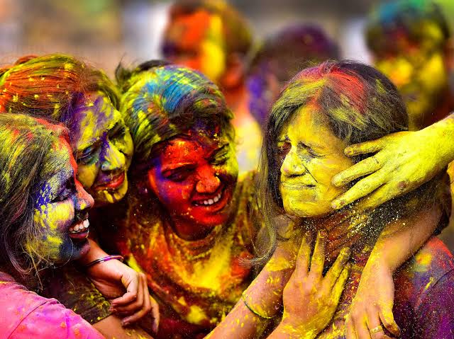 होली का महत्त्व ।