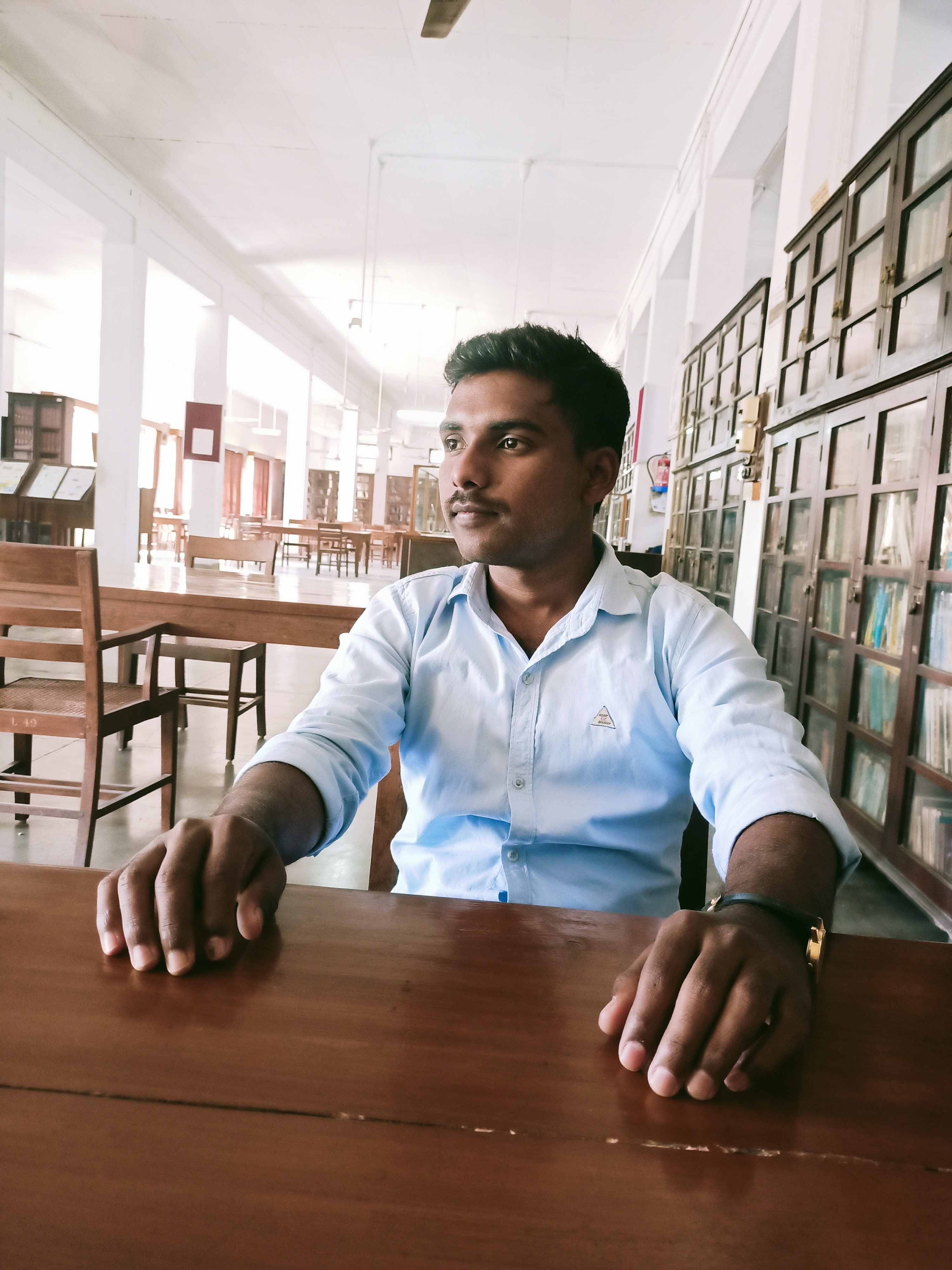 अरुण मलिहाबादी अरुण मलिहाबादी