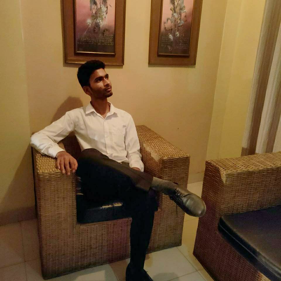 Avnish Diwakar's pic