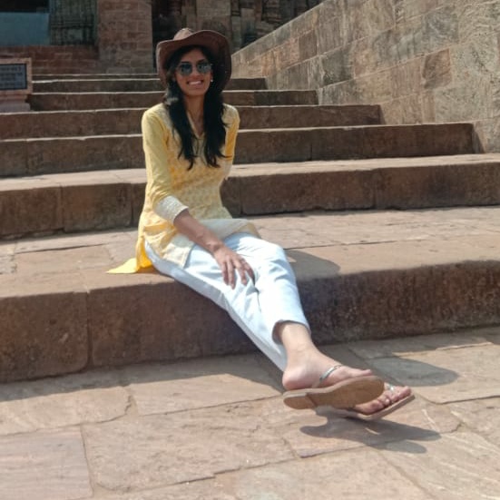 CA Divisha Mandhanya
