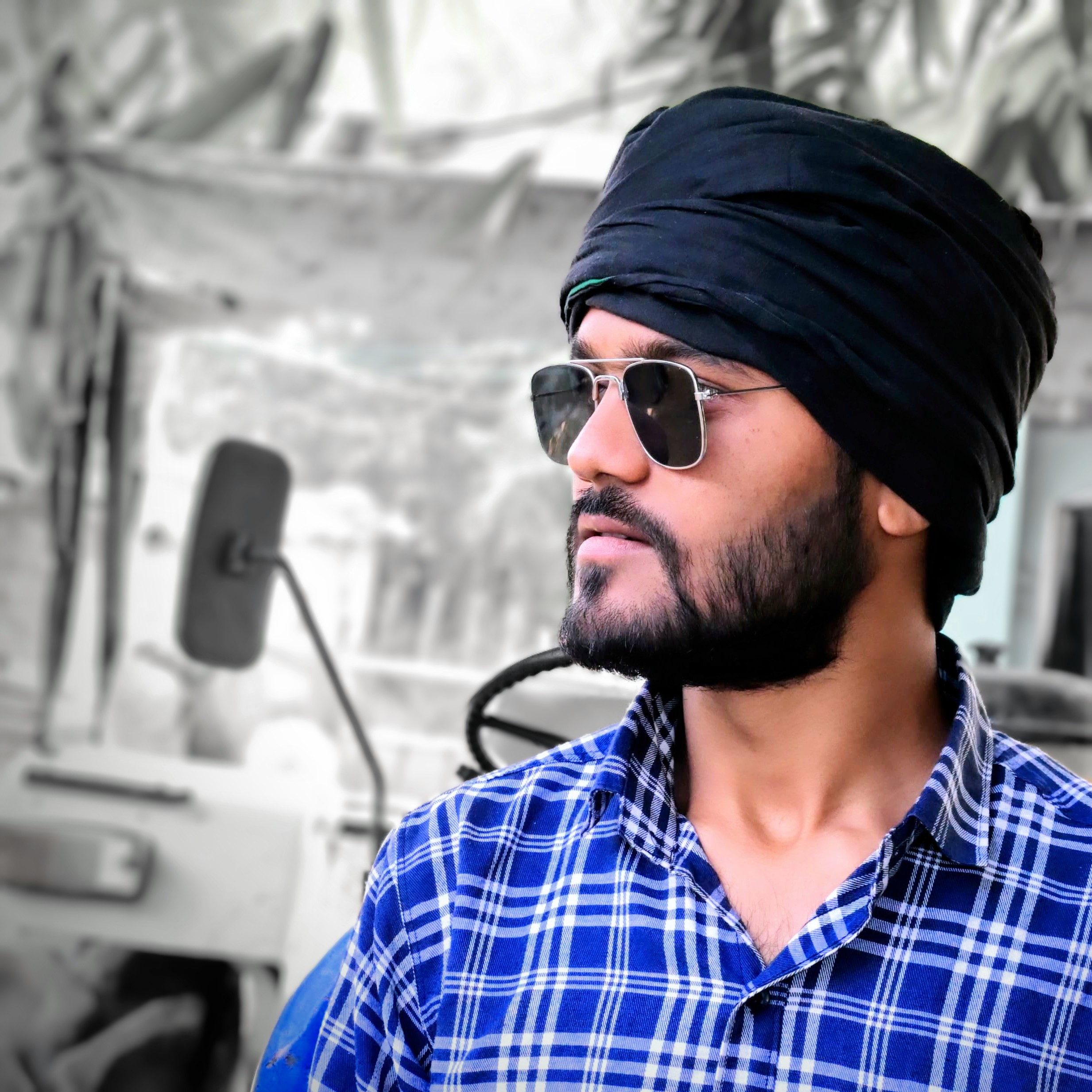 लवलेश असीम